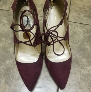 Marc Fisher burgandy heels w/lace up
